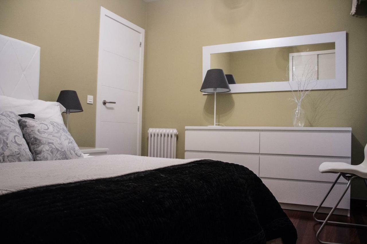 Apartamento Centrico Y Tranquilo En Santiago De Compostela Apartment Luaran gambar