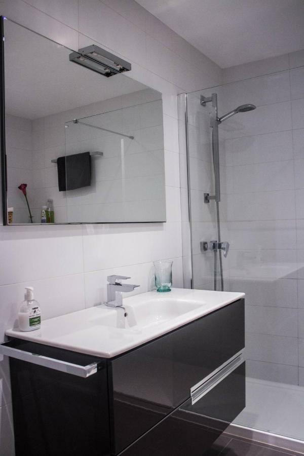 Apartamento Centrico Y Tranquilo En Santiago De Compostela Apartment Luaran gambar